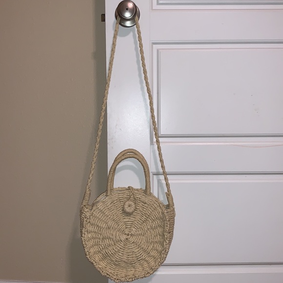 New straw woven bag - Picture 2 of 7